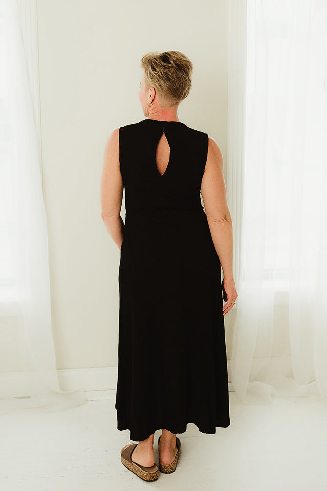 Black Sleeveless High Neck Dress M