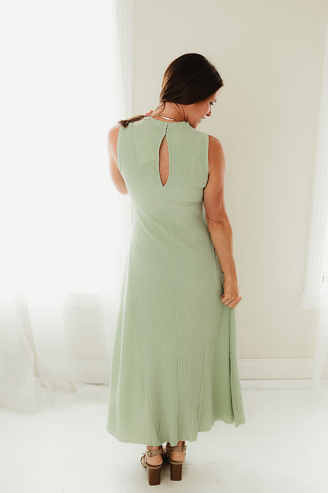 sage green high neck dress Sleeveless L ihf Luxurious in design yet Leather LOOK Wide Black Size:8.5UK / 9US