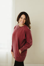 Curvy Pigment Pullover