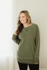 Curvy Pigment Pullover