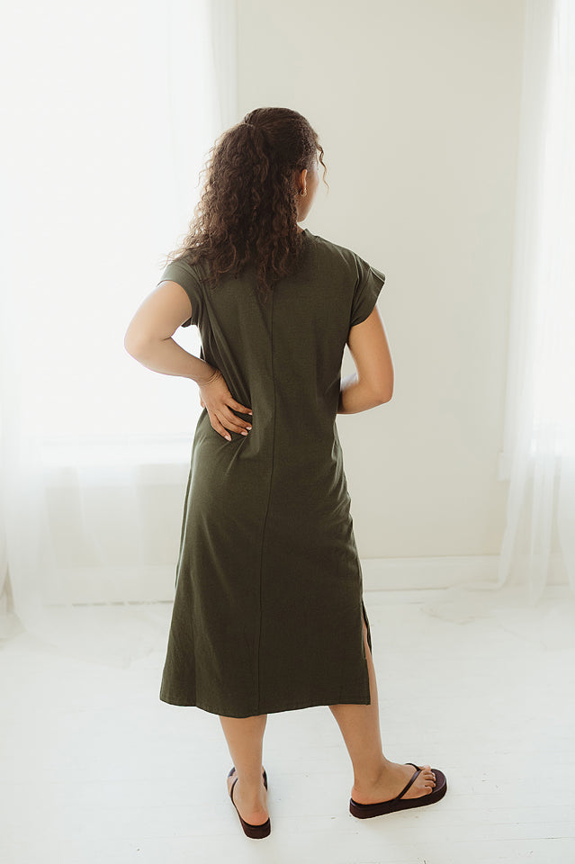 dark olive green dresses Short Sleeve Midi – Ella Mae's Boutique Fit:Extra Trim M-List Sale 21Jul The Slim Oxford Shirt Fully lined with slight