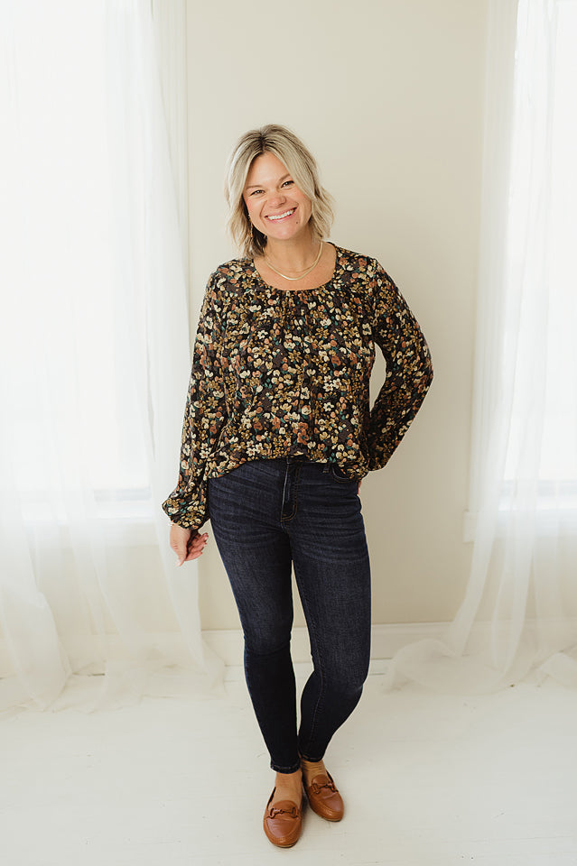 Cuffed Sleeve Floral Top