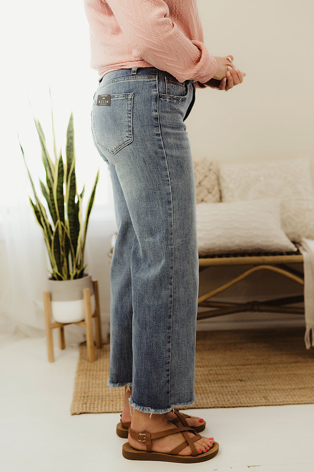 Crop Frayed Wide Jeans